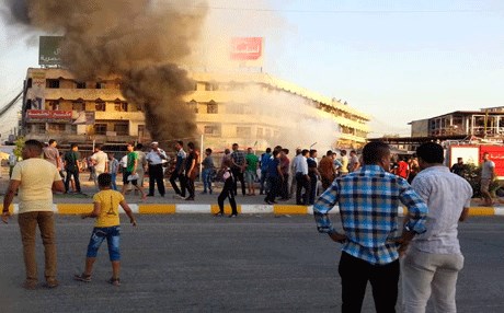 قتلى وجرحى بتفجير سيارة مفخخة في