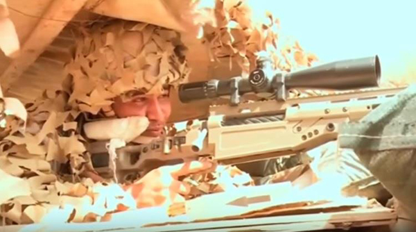 فيديو: صراع مثير بين قناص سعودي