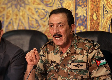 الفريق أول الزبن يشارك في المؤتمر