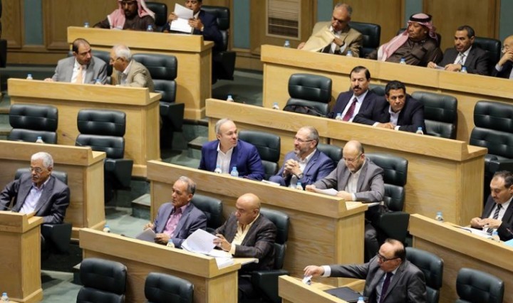 انقسام بين النواب حول (التعديلات الدستورية)