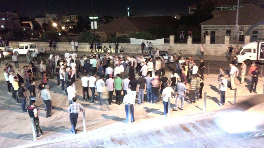 مسيرة مسائية في مادبا للمطالبة بإقالة