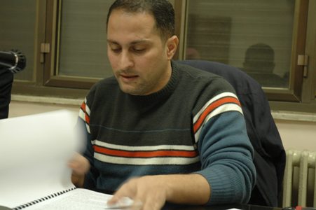وفد من (الوحدة) يلتقي الشواربة ويسلمه