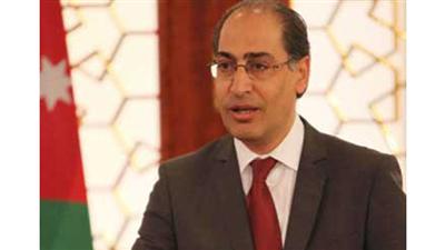 سيف يفتتح مشروع الطاقة الشمسية البديلة