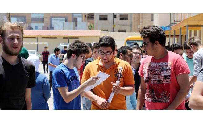 102 ألف طالب (توجيهي) يختتمون امتحانات