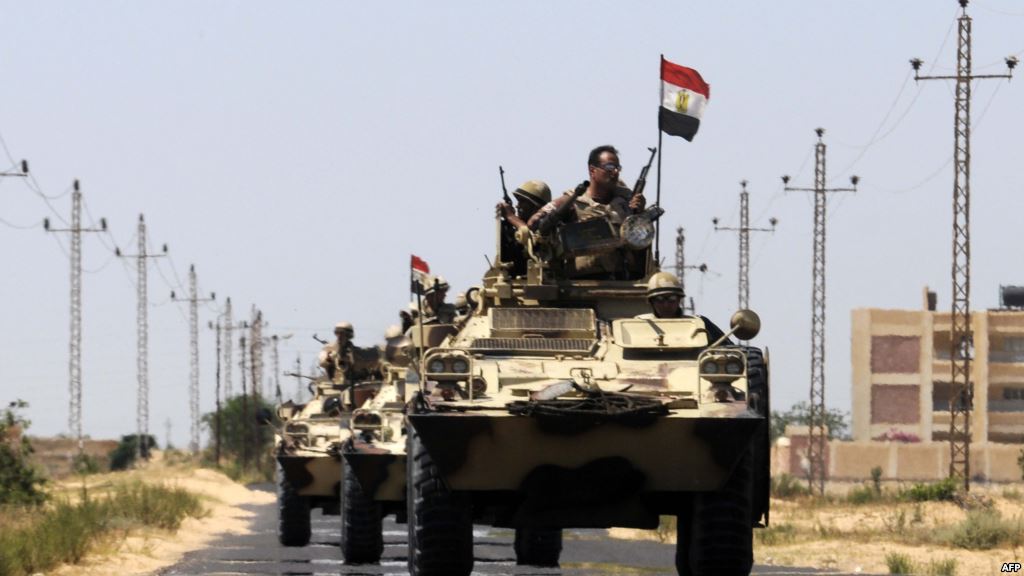مصر: مقتل 18 بينهم 12 مجندا