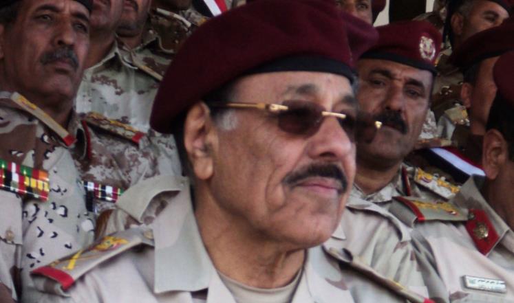 هل يعجل تعيين اللواء الأحمر حسم