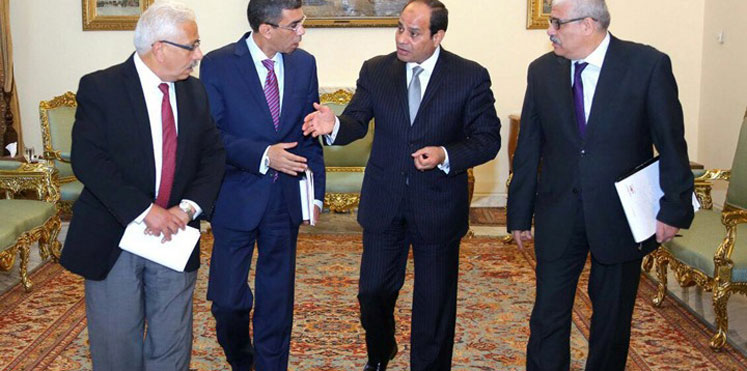 السيسي: أحكم بلا ظهير سياسي وإذا