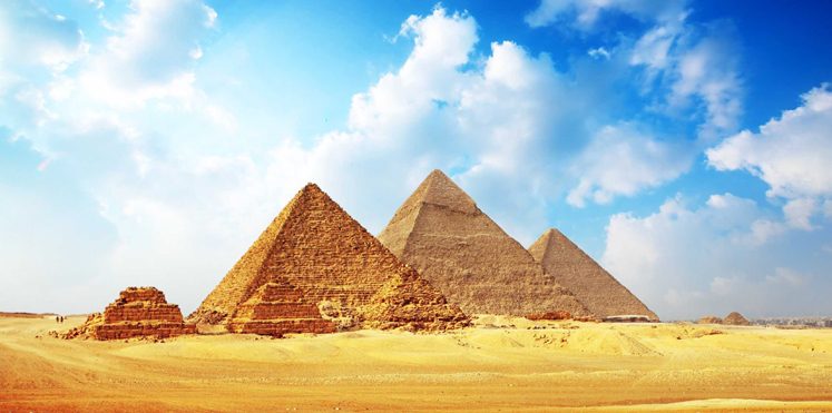 بالفيديو.. داعش يهدد بتفجير أهرامات مصر