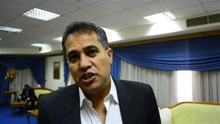 الهميسات يوجه سؤالا حول اسس تعيين