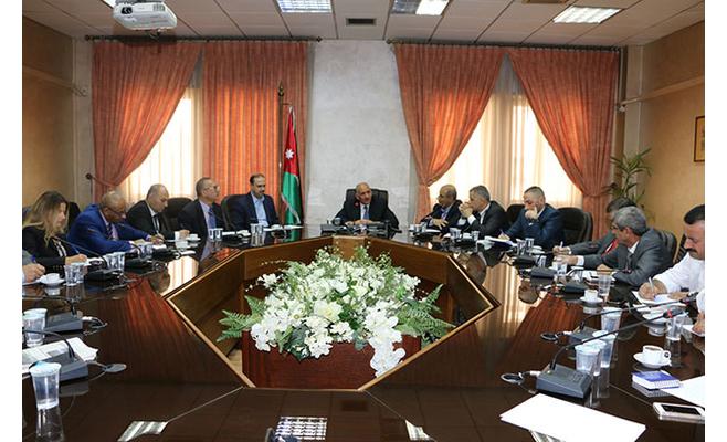 الذنيبات: التربية تتعرض لحملة غير راشدة