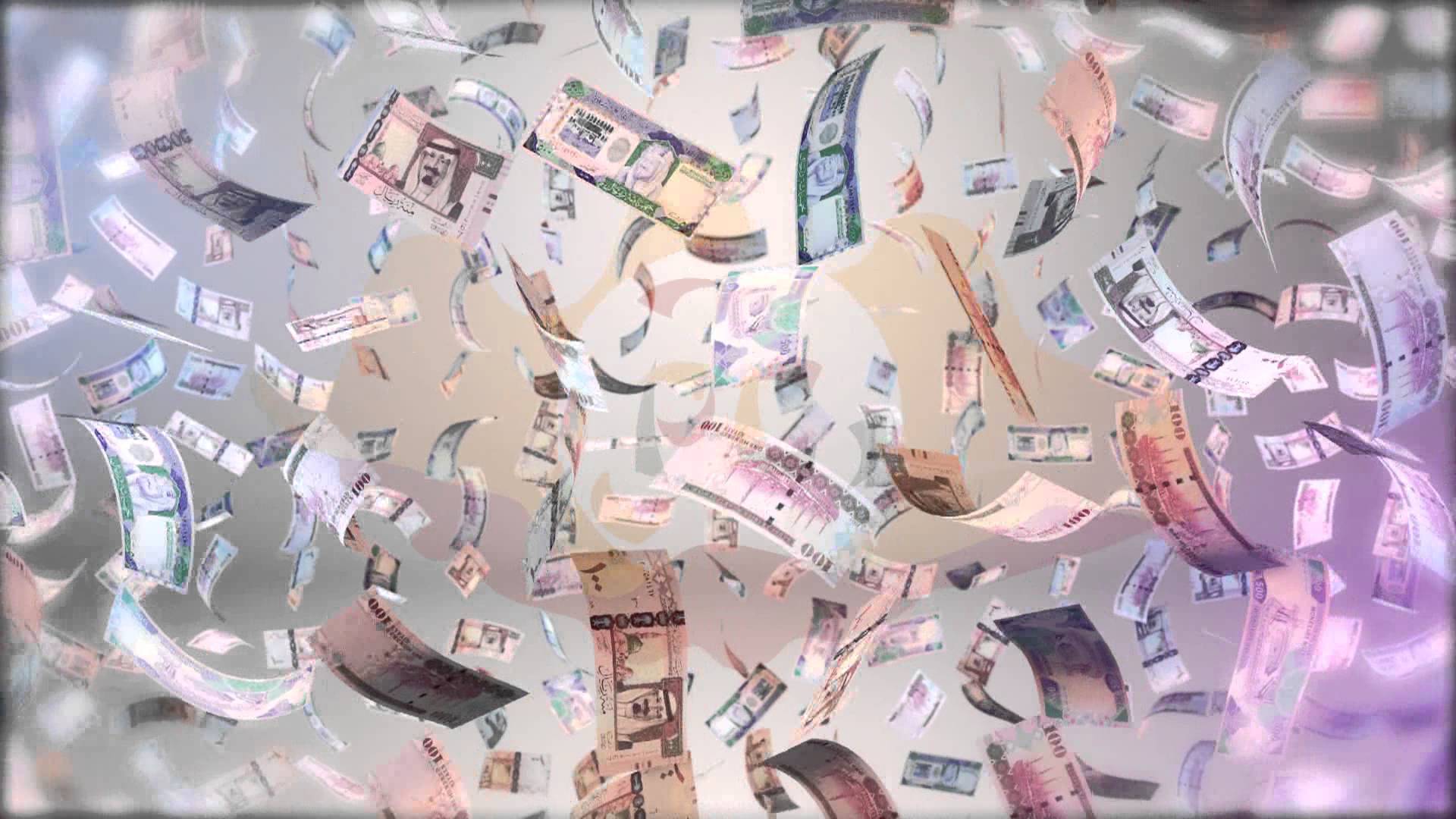 الريال السعودي يهبط إلى أدنى مستوى