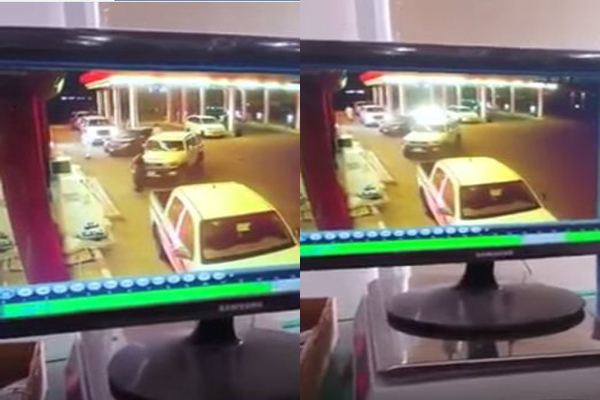 فيديو: وقوف خاطئ يتسبب بمضاربة حامية