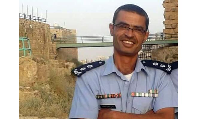 استشهاد رجل أمن أصابه مطلوب بعيار