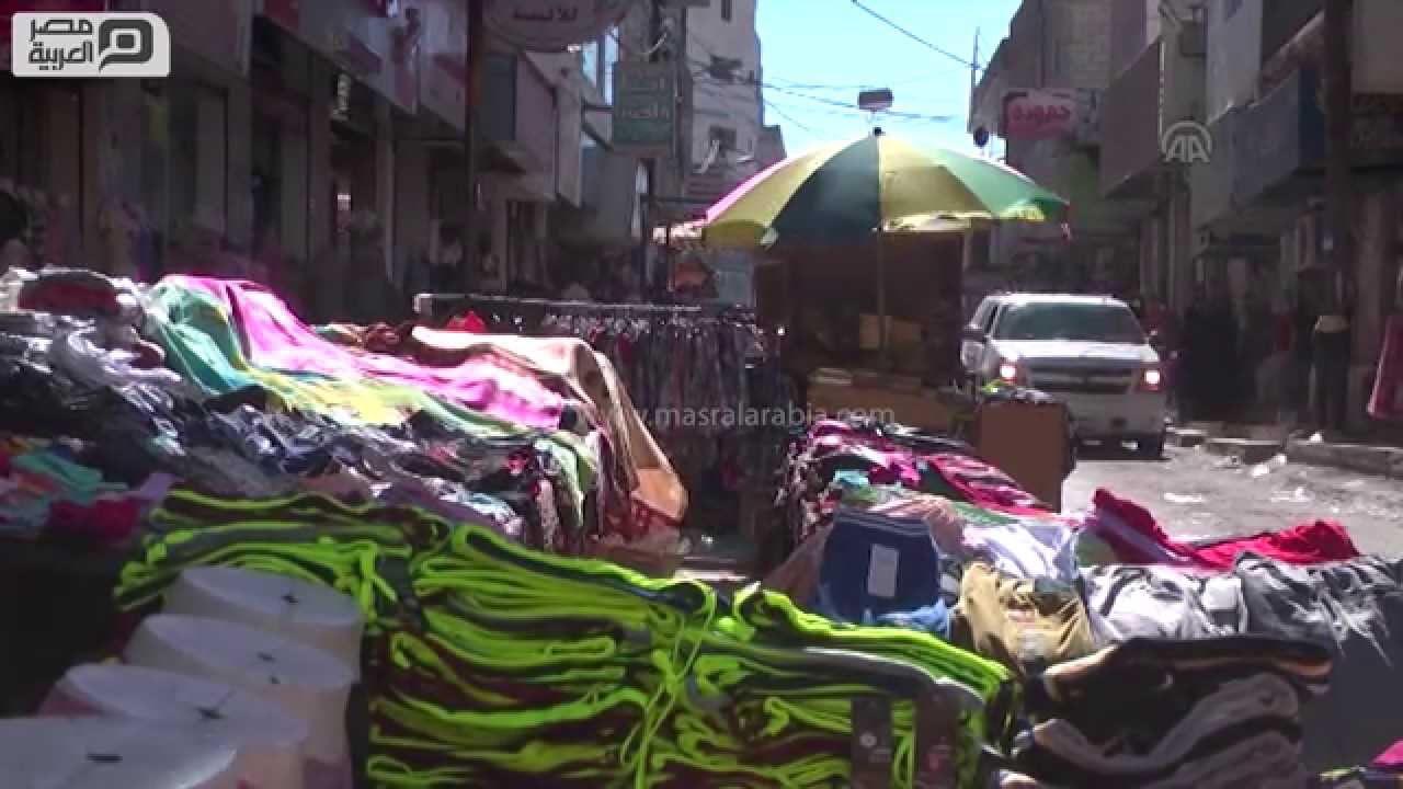 بحارة الرمثا يعتصمون امام المتصرفية ويلوحون