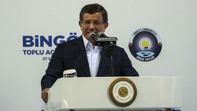 داود أوغلو يتوجه إلى إيران وقضيتا