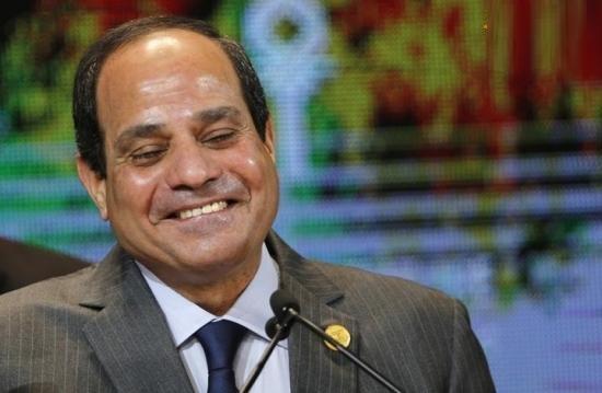قولانجازمنانجازاتالسيسي.. يتصدر تويتر.. ومغردون: (عنده تلات