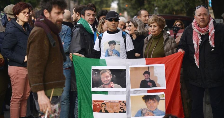 بريطانيا تنضم لإيطاليا وتطالب مصر بتحقيق