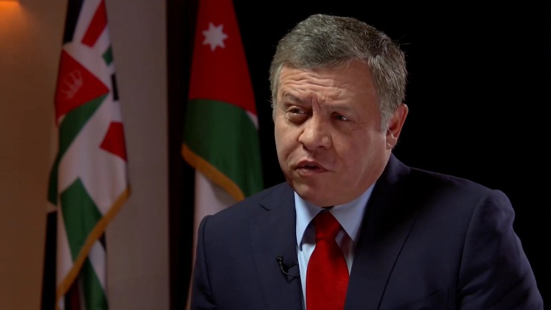الملك: سنستمر بمساعدة المحتاجين لكن ليس