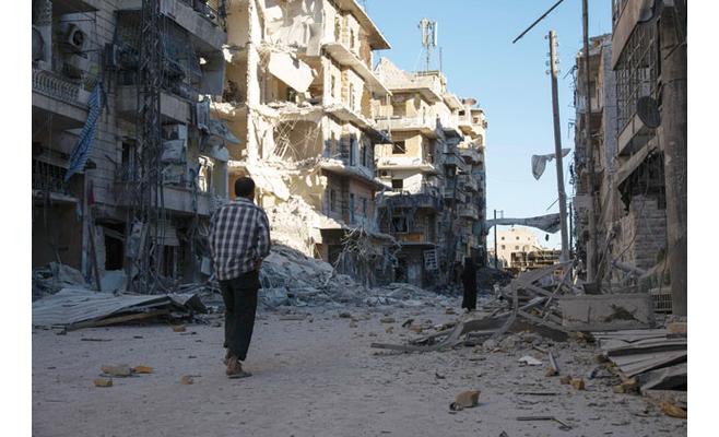 حلب تعاني من نقص الغذاء والدواء