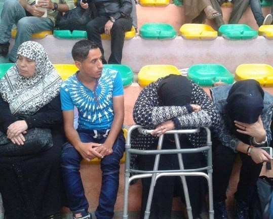 800 فلسطيني عالقون في معبر رفح