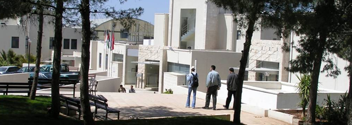 اليوبيل تستضيف رئيس جامعة الأميرة سمية