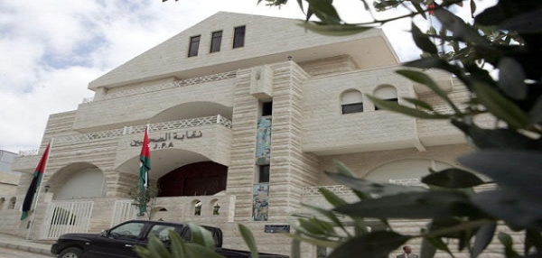 الصحفيين : لن نرضخ لأي ابتزاز