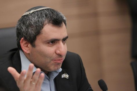 وزير إسرائيلي: يجب ترتيب قبر يليق