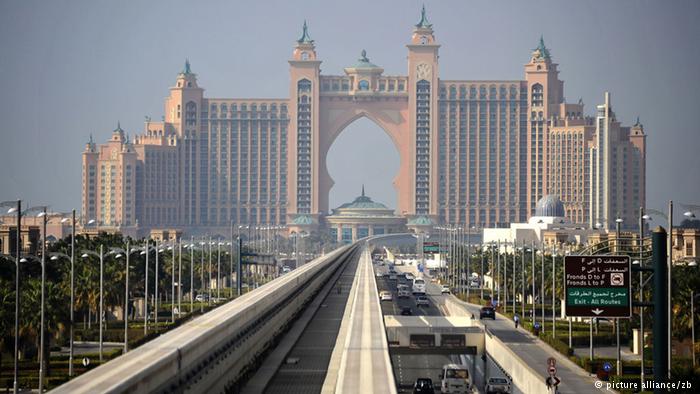 حافلة ذاتية القيادة تبدأ رحلاتها التجريبية