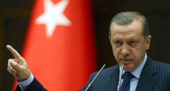 أردوغان يحذر بوتين من (اللعب بالنار)