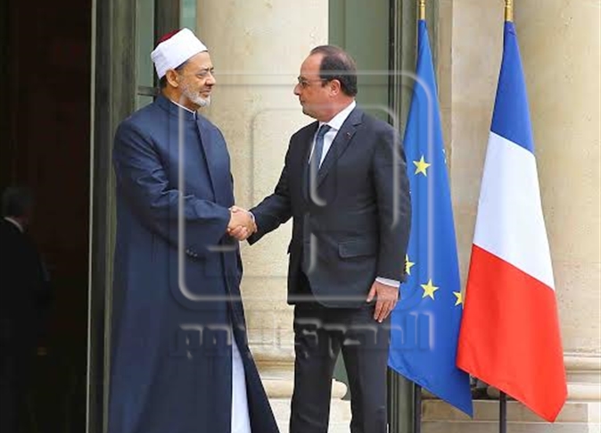 (هولاند) لشيخ الأزهر: نقدر دوركم في