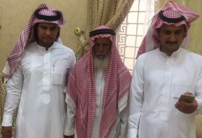 صور: قصة 3 أشقاء تزوجوا في