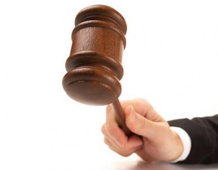 المدعي العام يوقف رئيس بلدية الازرق