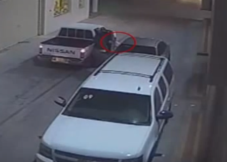 (فيديو) .. لحظة اغتيال رجل أمن