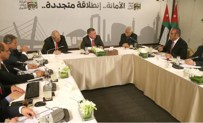 الملك يؤكد ضرورة استمرار تطوير مستوى
