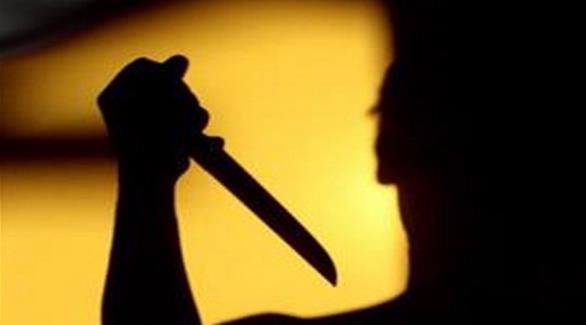 دبي: أب خليجي مخمور يطعن ابنه