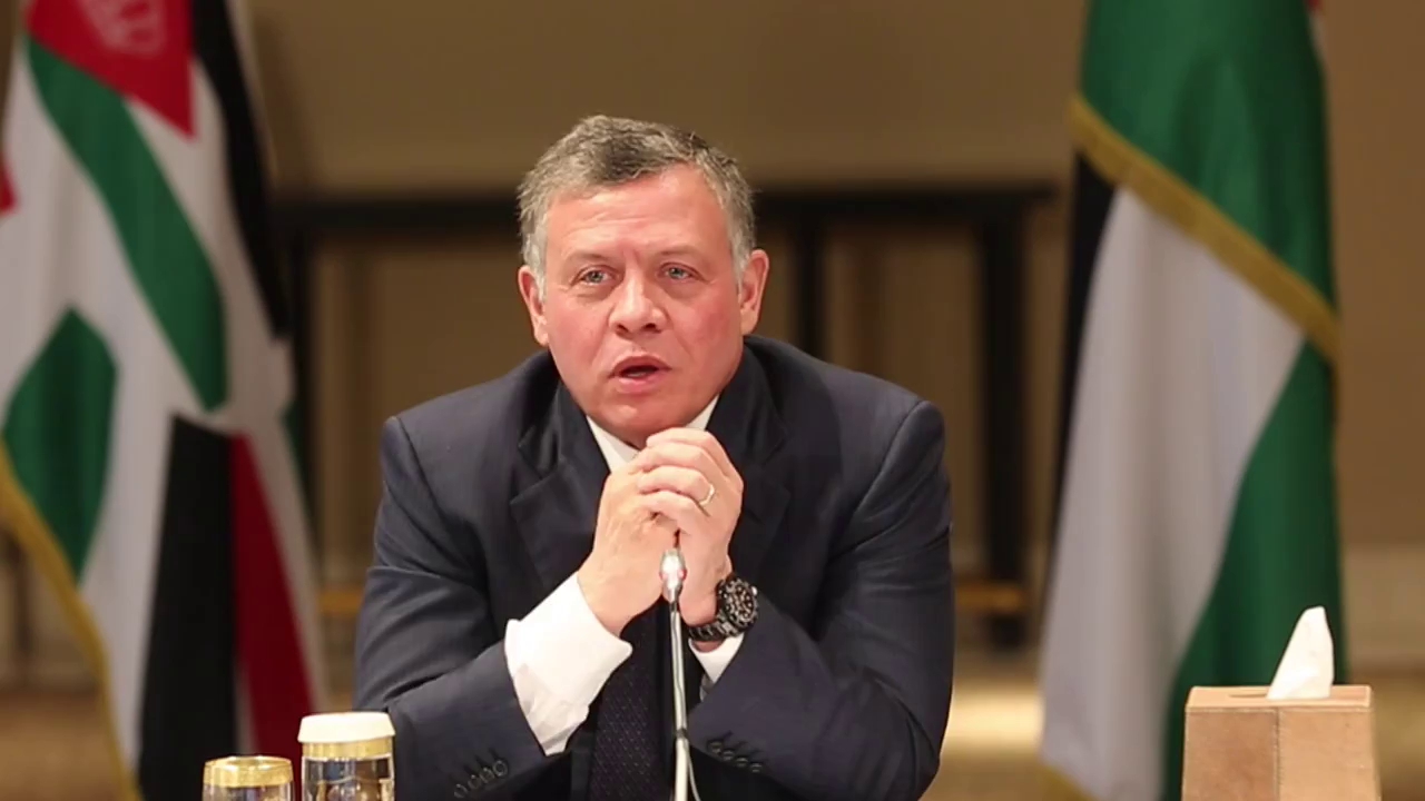 المـلك يلبي نداء موظـف في البلقاء