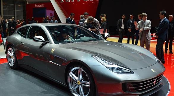 فيراري الجديدة تشرق في جنيف