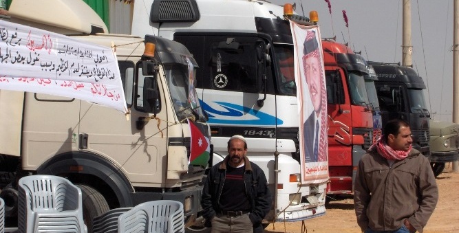 إلغاء اضراب أصحاب الشاحنات اثر تعهد