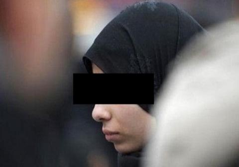 المقاومة تعتقل (عميلة بيوت العزاء) بغزة