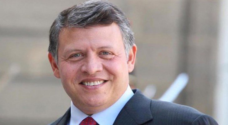 الملك يعود إلى أرض الوطن بعد