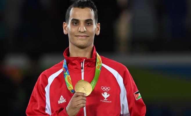 الملكة لأبو غوش: أسعدت الأردن بإنجازك