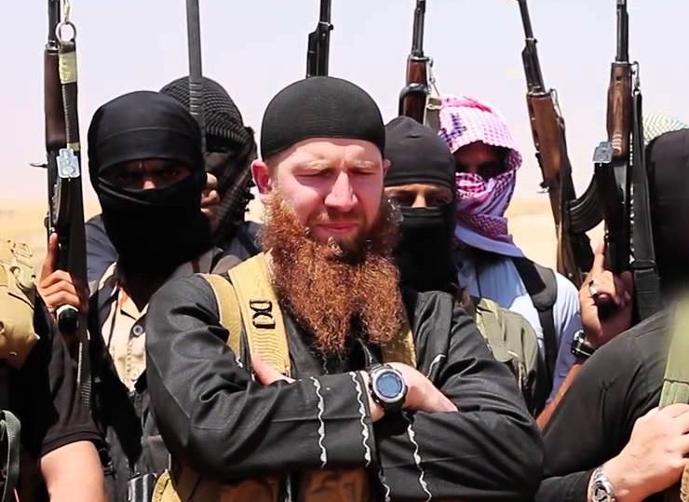 مسؤولون: (وزير حرب) داعش ربما قتل