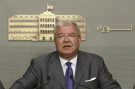 وزير داخلية لبنان: عرسال محتلة ولن