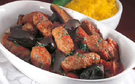 طريقة عمل الكفتة بالباذنجان (سهلة ولذيذة)