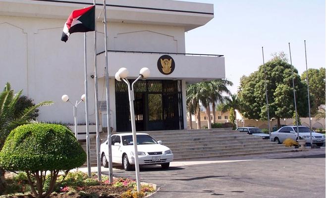 السودان يستدعي السفير الأردني ويسلمه مذكرة