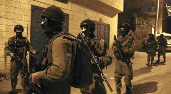 قوات الاحتلال الإسرائيلي تعتقل 23 فلسطينيا