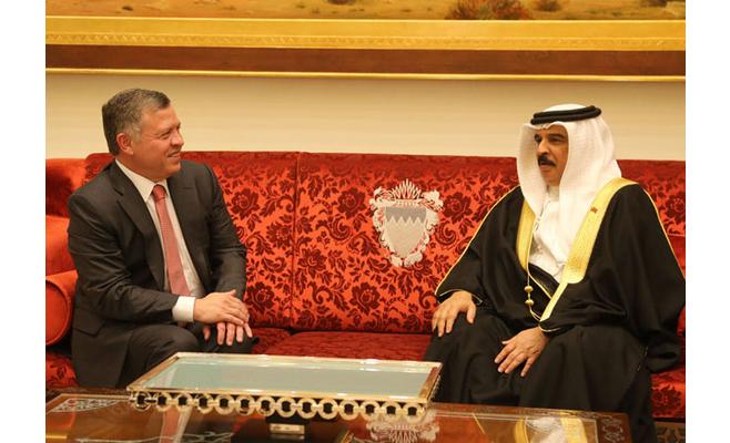الملك وعاهل البحرين يحذران من مغبة