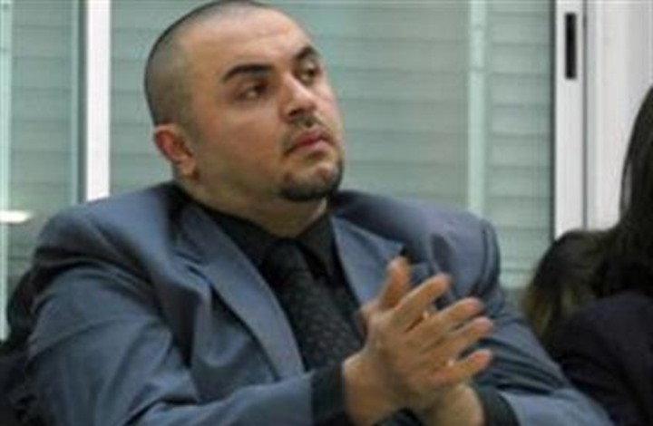 هآرتس: وثائق بنما تكشف تورط نجل