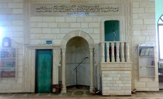 وقف خطبة الجمعة في 13 مسجدا
