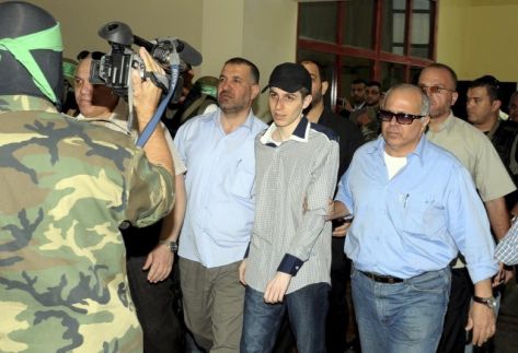 القسام ينشر تفاصيل تتعلق باحتجاز (شاليط)